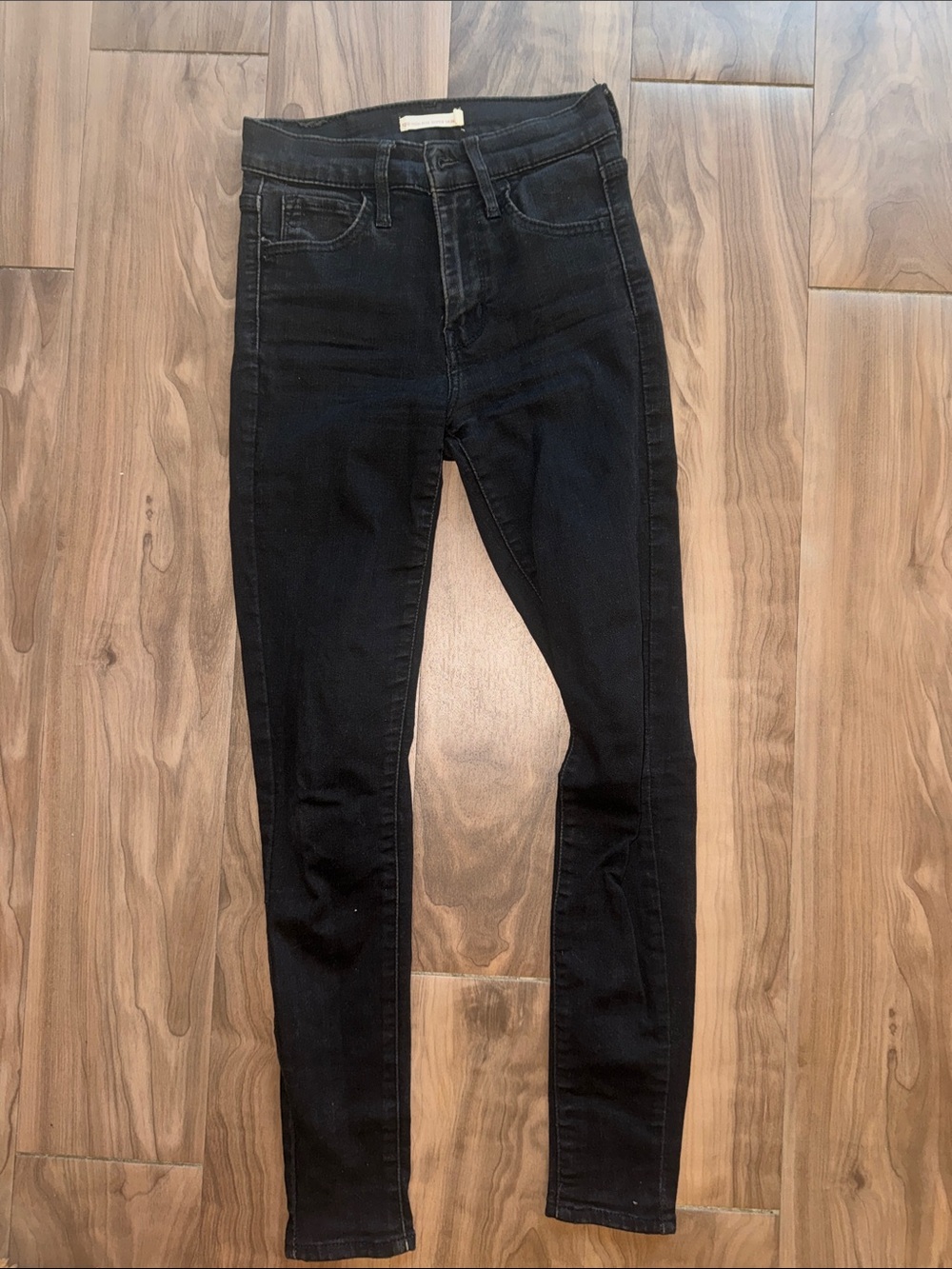 Levi’s High-Rise Black Women's Skinny Jeans size 25